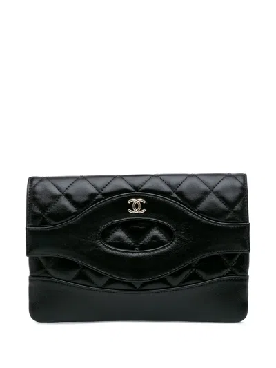 Pre-owned Chanel 2021-2024 Shiny Crumpled Calfskin 31 Clutch Bag