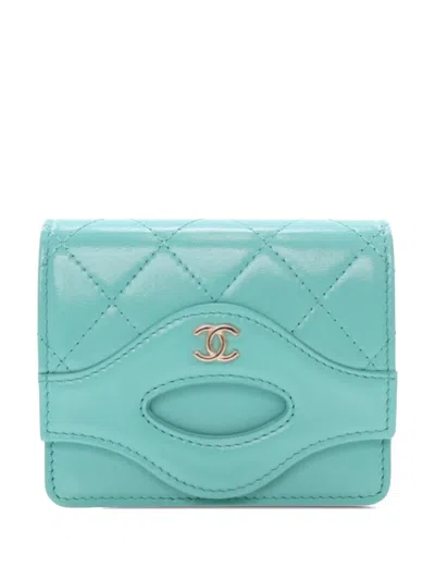 Pre-owned Chanel 2021-2025 Cc Quilted Calfskin Flap Card Holder In Blue