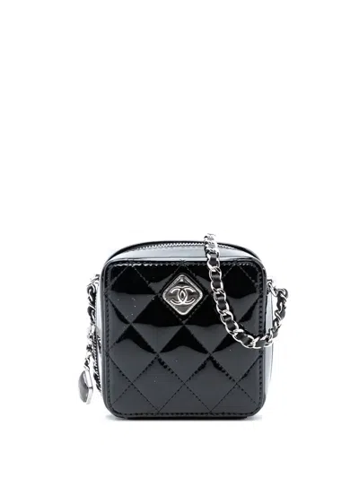 Pre-owned Chanel 2021-2025 Cc Quilted Patent Diamond Resin Clutch With Chain Crossbody Bag In Black