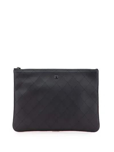 Pre-owned Chanel 2021-2025 Medium Stitched Calfskin Cc Cosmetic Case Clutch Bag In Black