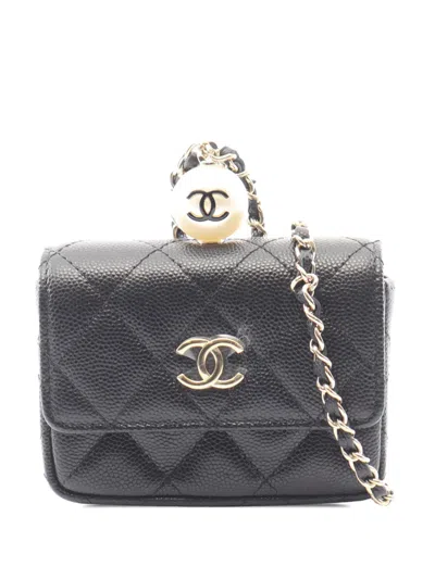 Pre-owned Chanel 2021 Cc Caviar Pearl Crush Card Holder Crossbody Bag In Black