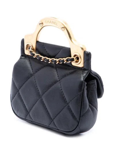 Pre-owned Chanel 2021 Cc Quilted Calfskin Lady Card Holder With Chain Top Handle Bag Satchel In Black