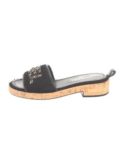 Pre-owned Chanel 2021 Chain-link Accent Slides In Black