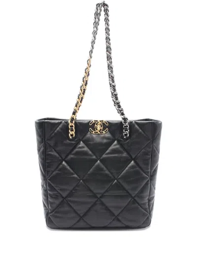 Pre-owned Chanel 2021  19 Leather Tote Bag In Black