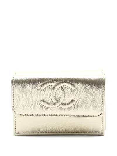 Pre-owned Chanel 2021 Coco Mark Flap Wallet In Gold