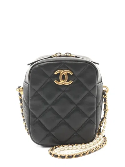 Pre-owned Chanel 2021 Diamond-quilted Shoulder Bag In Black