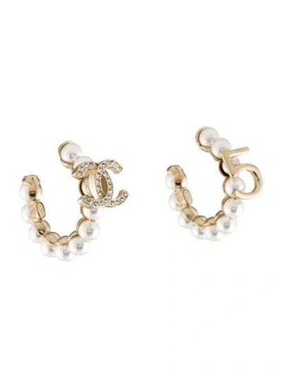 Pre-owned Chanel 2021 Faux Pearl & Strass Cc Hoop Earrings In White