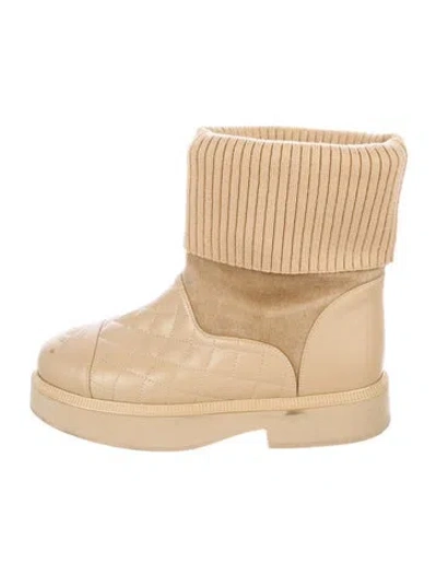 Pre-owned Chanel 2021 Interlocking Cc Logo Boots In Neutral