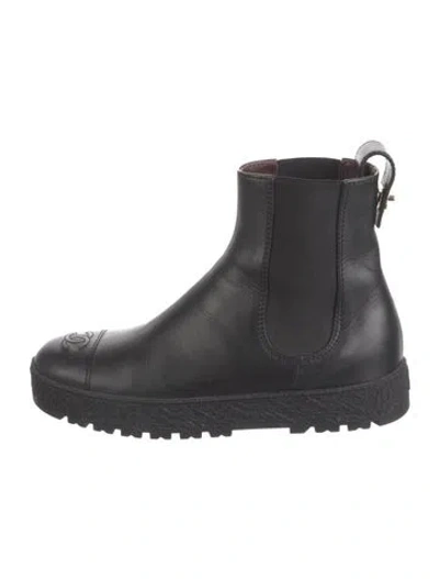 Pre-owned Chanel 2021 Interlocking Cc Logo Chelsea Boots In Black