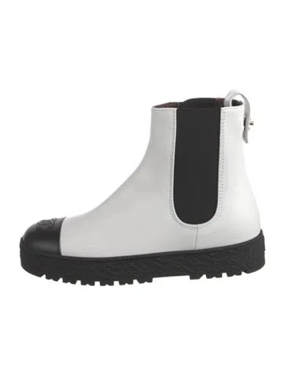 Pre-owned Chanel 2021 Interlocking Cc Logo Chelsea Boots In Multi