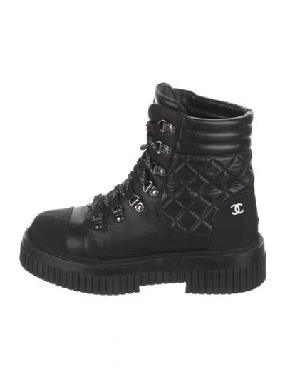 Pre-owned Chanel 2021 Interlocking Cc Logo Combat Boots In Black
