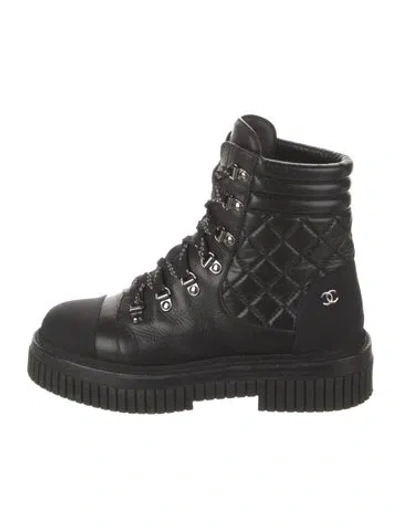 Pre-owned Chanel 2021 Interlocking Cc Logo Combat Boots In Black