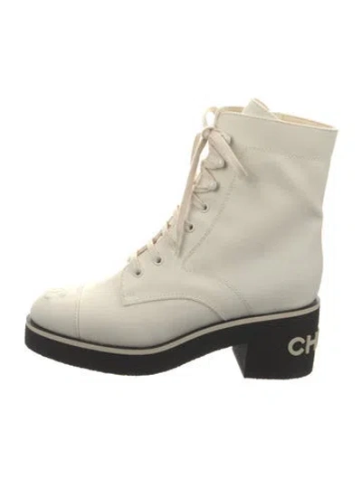 Pre-owned Chanel 2021 Interlocking Cc Logo Combat Boots In Neutral