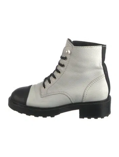 Pre-owned Chanel 2021 Interlocking Cc Logo Combat Boots In White