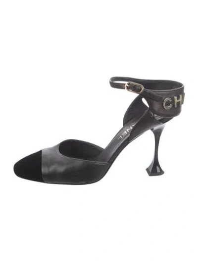 Pre-owned Chanel 2021 Interlocking Cc Logo D'orsay Pumps In Black