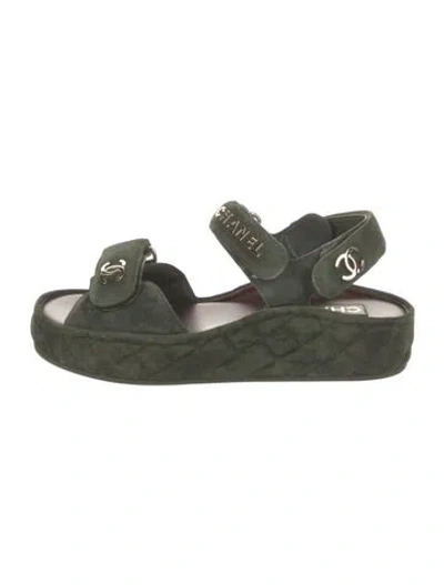 Pre-owned Chanel 2021 Interlocking Cc Logo Espadrilles In Green