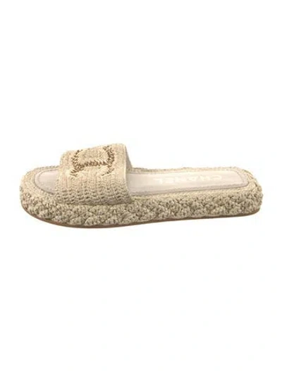 Pre-owned Chanel 2021 Interlocking Cc Logo Espadrilles In Neutral