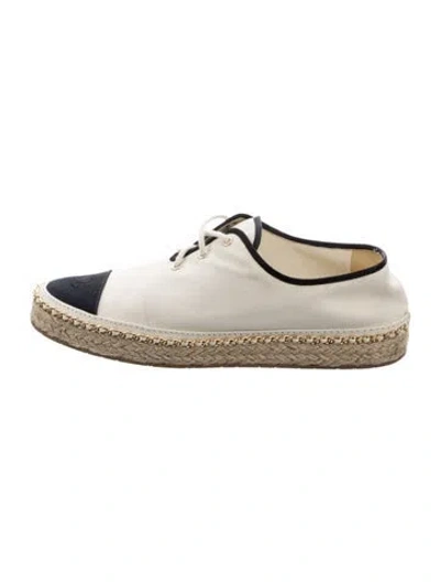 Pre-owned Chanel 2021 Interlocking Cc Logo Espadrilles In Neutrals