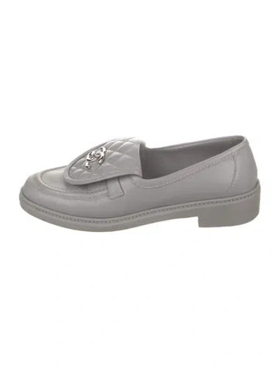 Pre-owned Chanel 2021 Interlocking Cc Logo Loafers In Gray
