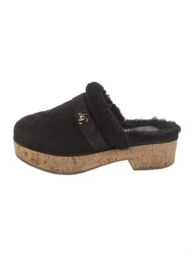 Pre-owned Chanel 2021 Interlocking Cc Logo Mules In Black