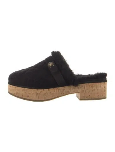 Pre-owned Chanel 2021 Interlocking Cc Logo Mules In Black