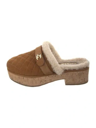 Pre-owned Chanel 2021 Interlocking Cc Logo Mules In Brown