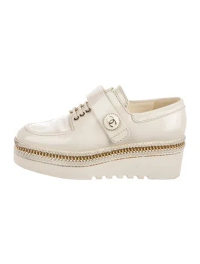Pre-owned Chanel 2021 Interlocking Cc Logo Oxfords In Neutral