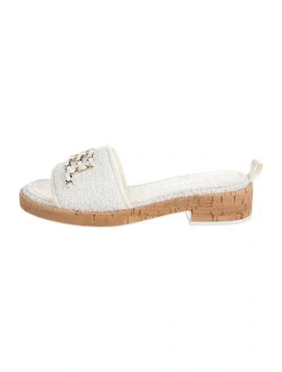 Pre-owned Chanel 2021 Interlocking Cc Logo Slides In White