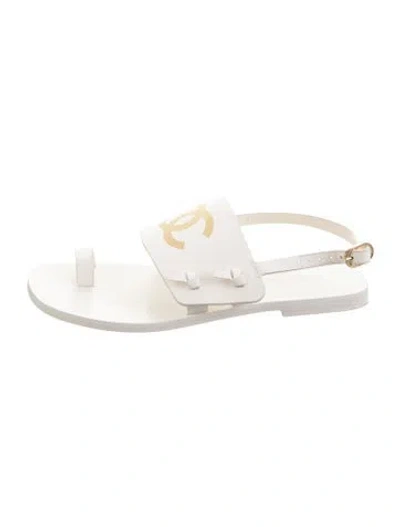 Pre-owned Chanel 2021 Interlocking Cc Logo Slingback Sandals In White