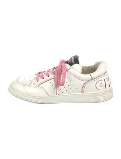 Pre-owned Chanel 2021 Interlocking Cc Logo Sneakers In White