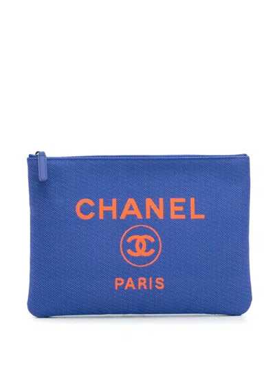 Pre-owned Chanel 2021 Medium Tweed Deauville O Case Clutch Bag In Blue