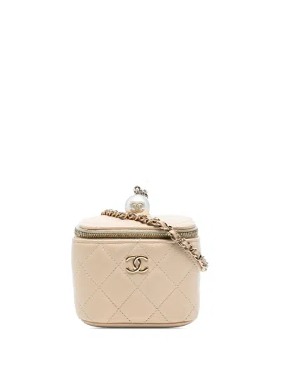 Pre-owned Chanel 2021 Mini Quilted Iridescent Caviar Pearl On Top Vanity Case With Chain Clutch Bag In Brown