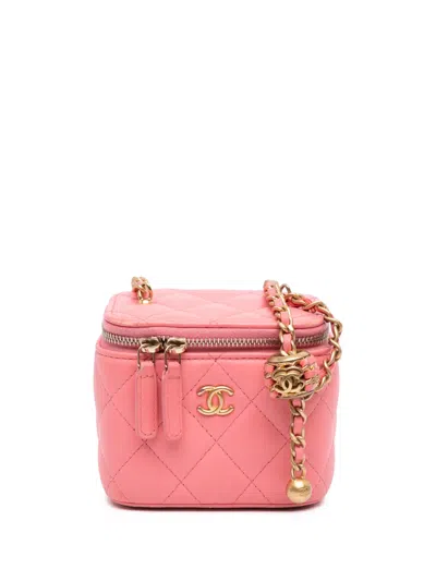 Pre-owned Chanel 2021 Mini Quilted Lambskin Pearl Crush Vanity Case With Chain Crossbody Bag In Pink