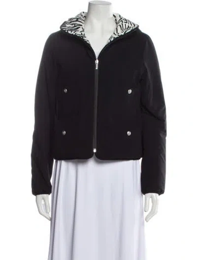 Pre-owned Chanel 2021 Neige Puffer Jacket In Black