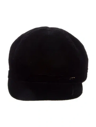 Pre-owned Chanel 2021 Velvet Cc Newsboy Cap In Black
