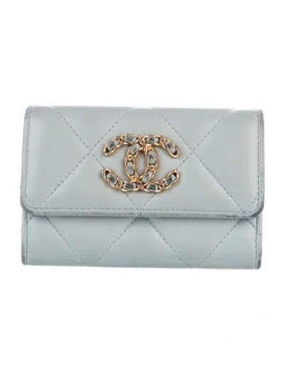 Pre-owned Chanel 2021-2022 19 Wallet In Blue