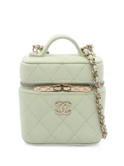 Pre-owned Chanel 2021-2022 Matelassé Caviar Skin Shoulder Bag In Green