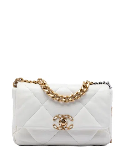 Pre-owned Chanel 2021-2025 Medium Lambskin 19 Flap Satchel In White