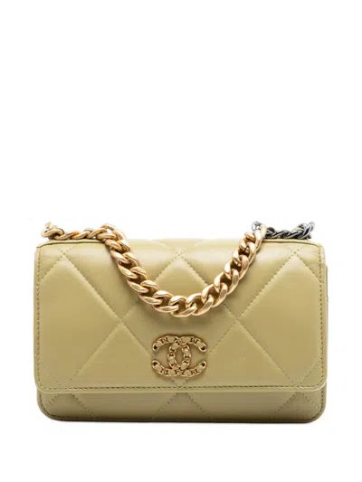 Pre-owned Chanel 2021-2025 Quilted Lambskin 19 Wallet On Chain Satchel In Green