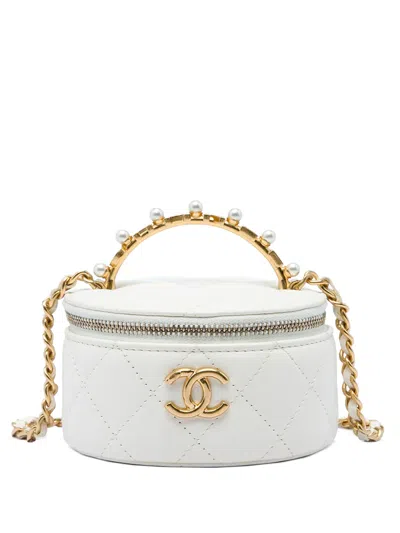 Pre-owned Chanel 2021-2026 Cc Quilted Lambskin Crystal Pearly Girl Round Top Handle Vanity Case With Chain Satchel In White