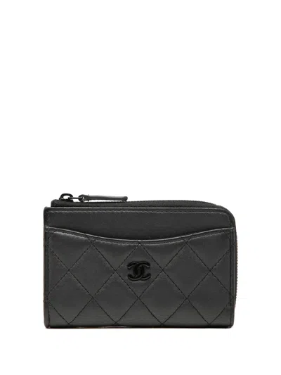 Pre-owned Chanel 2021-2026 Cc Quilted Pearly Lambskin So Black Zip Card Holder