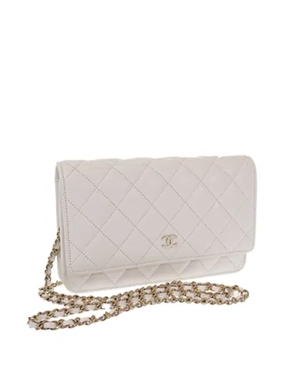 Pre-owned Chanel 2021-2026 Classic Caviar Wallet On Chain Crossbody Bag In White
