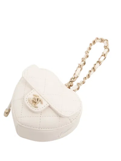 Pre-owned Chanel 2021-2026 Mini Lambskin Cc In Love Heart And Bag Charm Key Chain In White