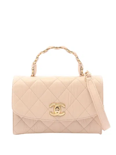 Pre-owned Chanel 2021-2026 Quilted Lambskin Cc Links Top Handle Flap Satchel In Neutrals