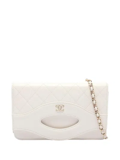 Pre-owned Chanel 2021-2026 Quilted Shiny Lambskin 31 Wallet On Chain Crossbody Bag In White