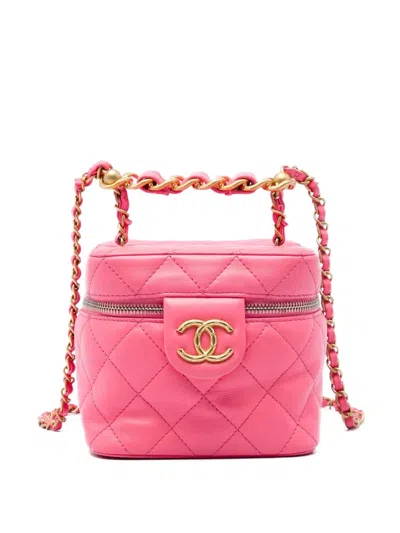 Pre-owned Chanel 2021-2026 Small Cc Quilted Lambskin Vanity Case With Chain Satchel In 粉色