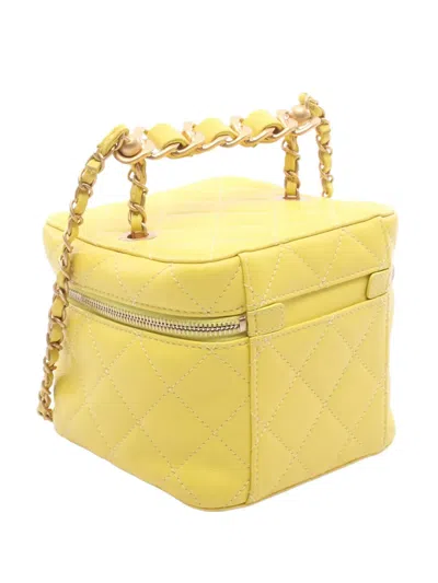 Pre-owned Chanel 2021-2026 Small Cc Quilted Lambskin Vanity Case With Chain Satchel In Yellow