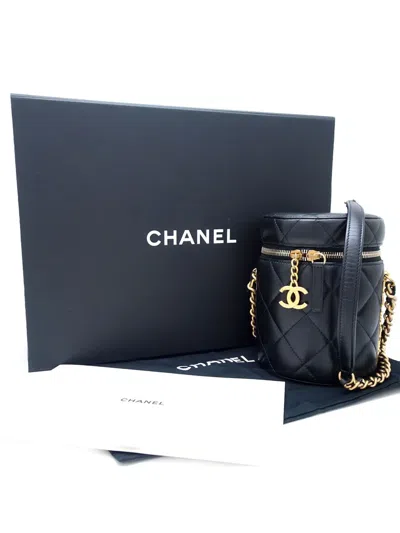 Pre-owned Chanel 2021-2026 Small Quilted Lambskin Side Note Vanity Case Crossbody Bag In Black