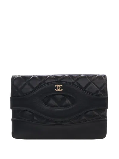 Pre-owned Chanel 2021-2026 Small Shiny Crumpled Calfskin 31 Clutch Bag In Black