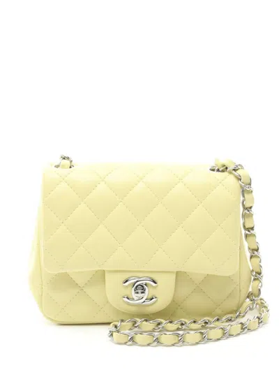 Pre-owned Chanel 2021s Matelassé-effect Shoulder Bag In Yellow